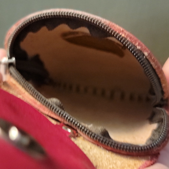 Handmade Elephant wristlet - Picture 4 of 4